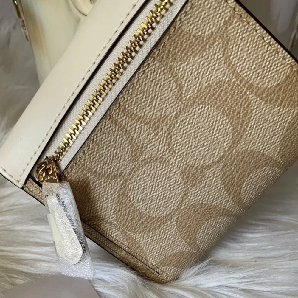 Coach Small Trifold Wallet In Blocked Signature Canvas